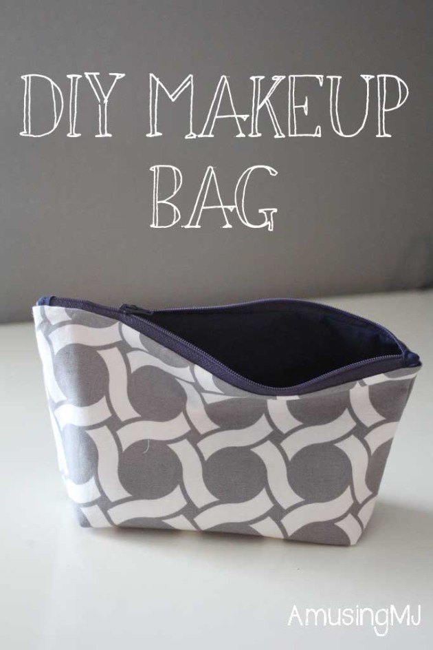 DIY Makeup Bag- Super Easy Tutorial! | www.amusingmj.com