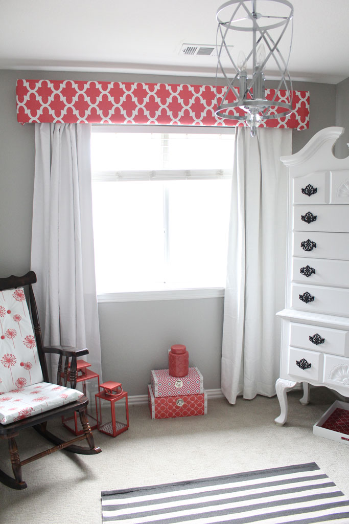 DIY Box Valance | www.amusingmj.com