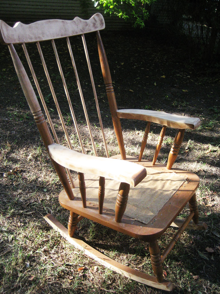Make your own rocking chair cushions! | www.amusingmj.com